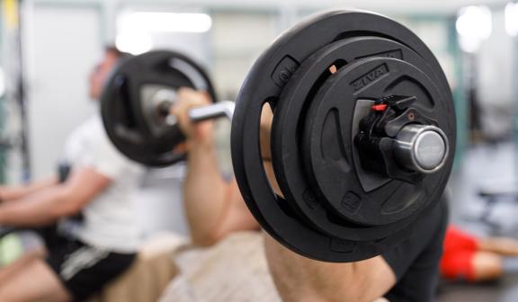Man lifting weights